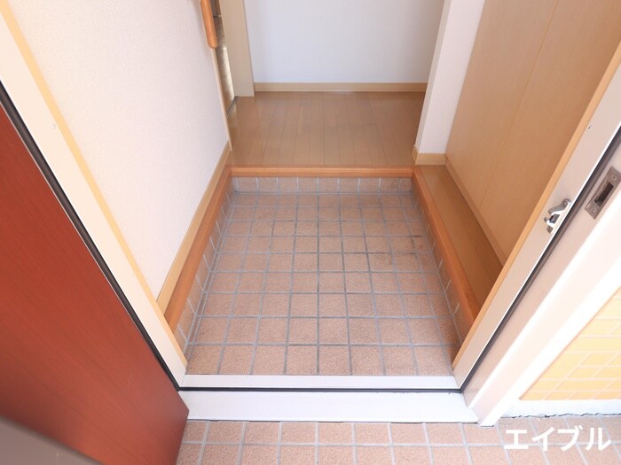 物件内観写真15　(玄関)