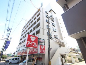 中央ポピ－ハイツ外観写真