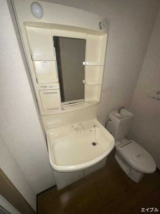 物件内観写真11　(洗面)