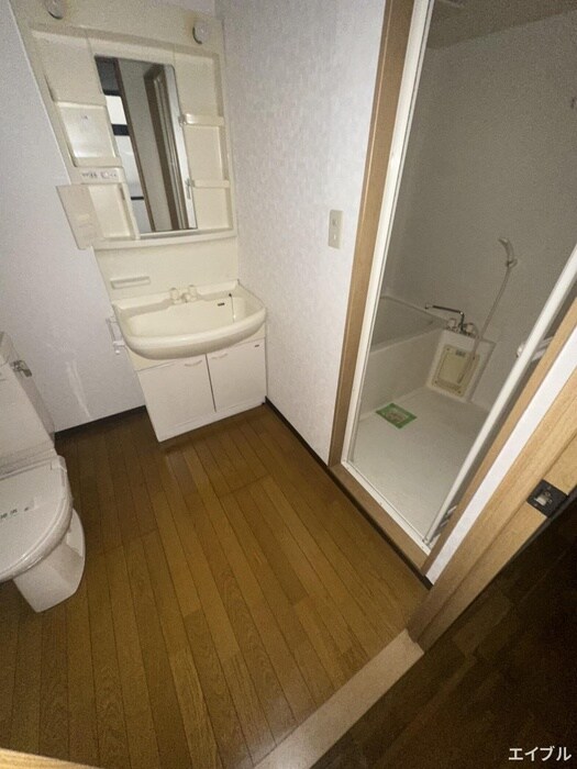 物件内観写真11　(洗面)