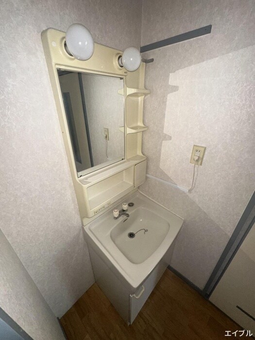 物件内観写真11　(洗面)