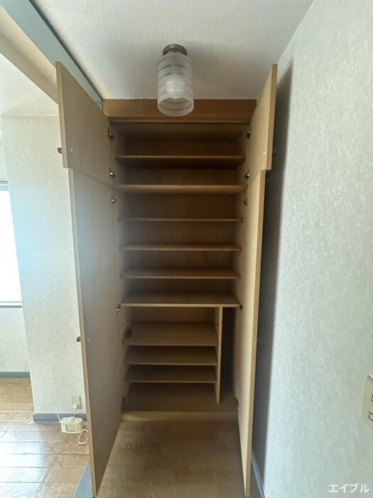 物件内観写真13　(靴箱)