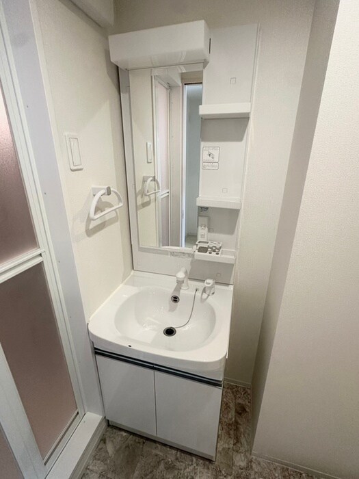 物件内観写真11　(洗面)