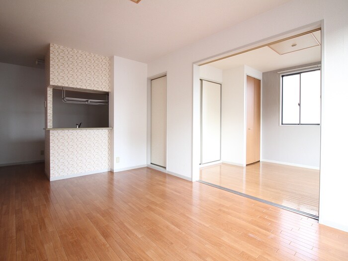 物件内観写真7　(居室)