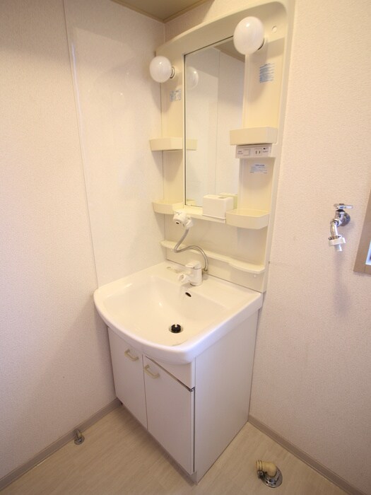 物件内観写真11　(洗面)