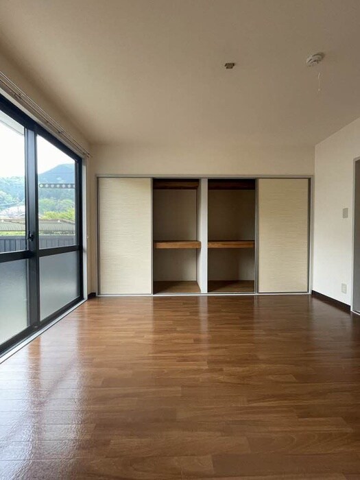 物件内観写真11　(収納)