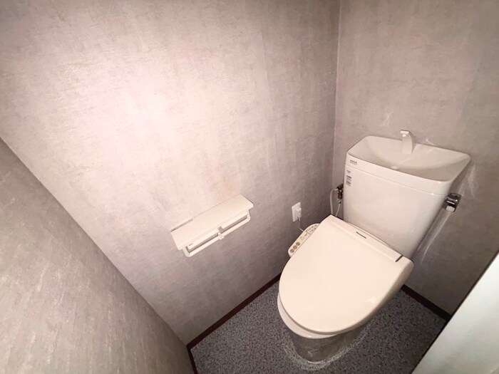 物件内観写真10　(トイレ)