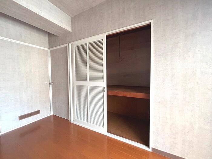 物件内観写真13　(収納)