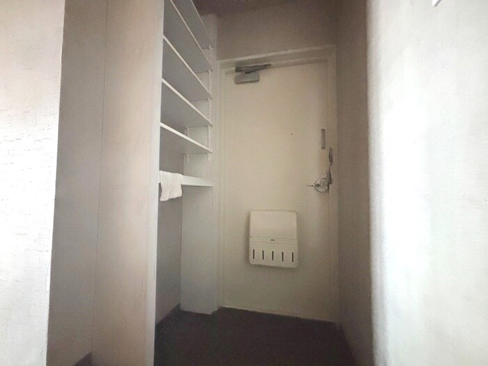 物件内観写真22　(玄関)