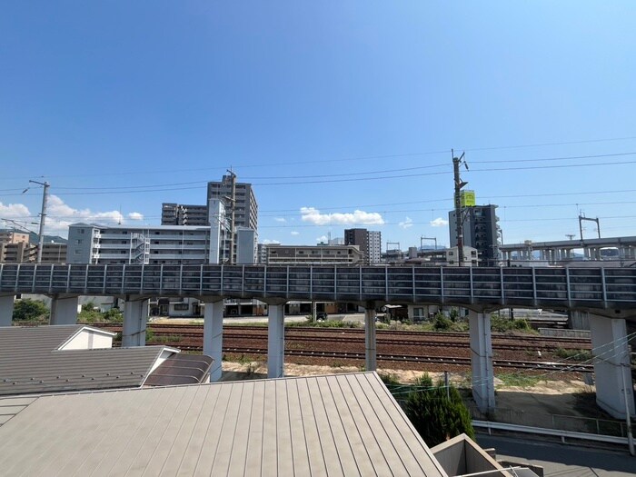 物件内観写真15　(室内からの展望)