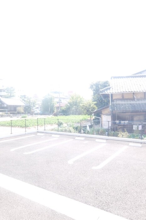 物件内観写真15　(室内からの展望)