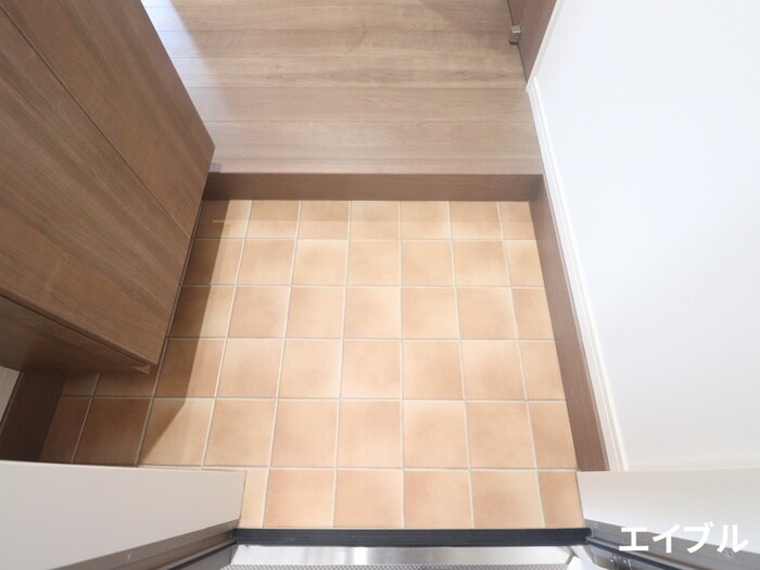 物件内観写真15　(玄関)