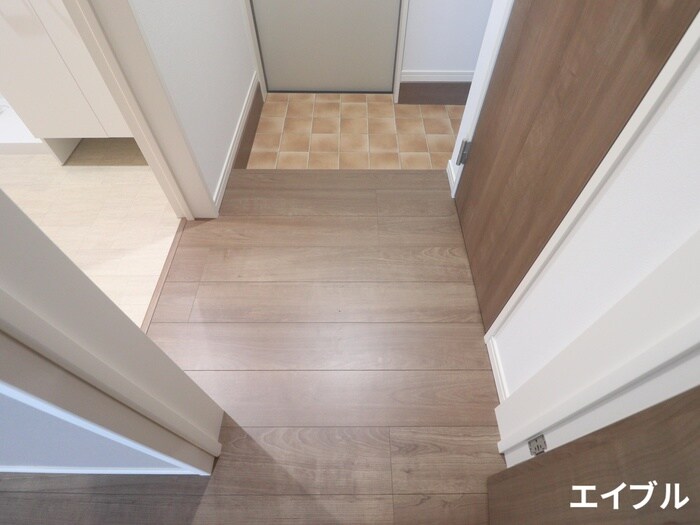 物件内観写真17　(廊下)