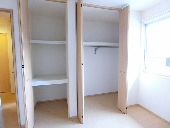 物件内観写真10　(収納)