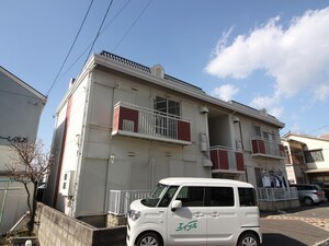 コスモスハイツ外観写真