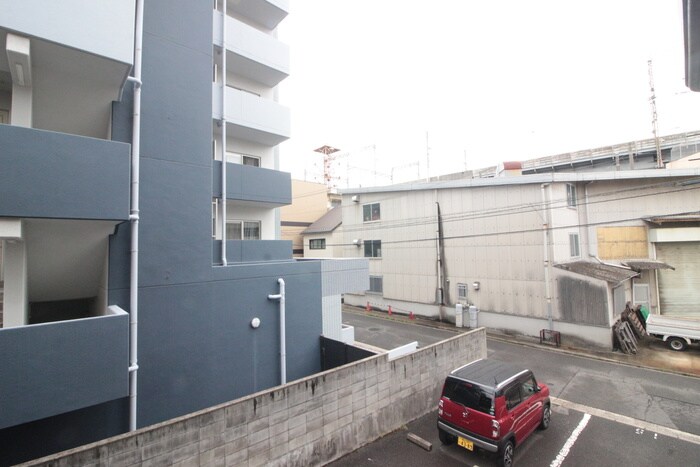 物件内観写真14　(室内からの展望)