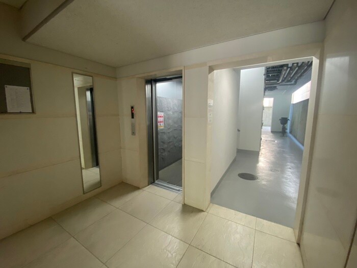 物件外観写真2　(駐輪場)