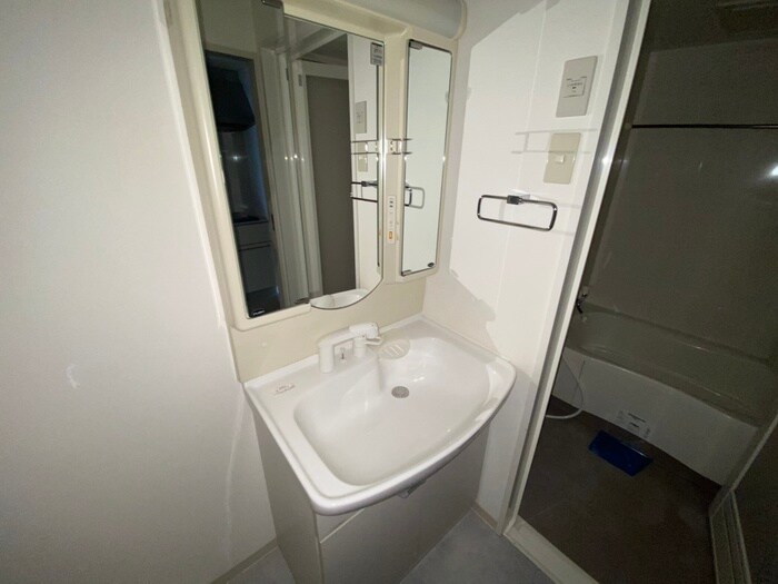 物件内観写真10　(洗面)