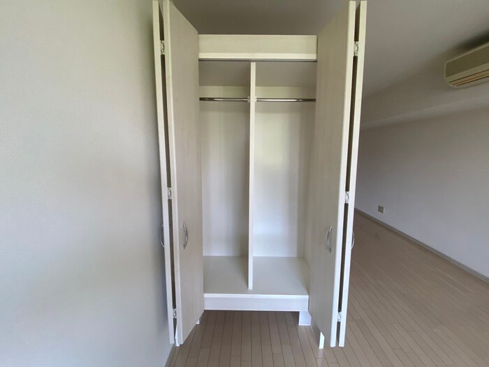 物件内観写真12　(収納)