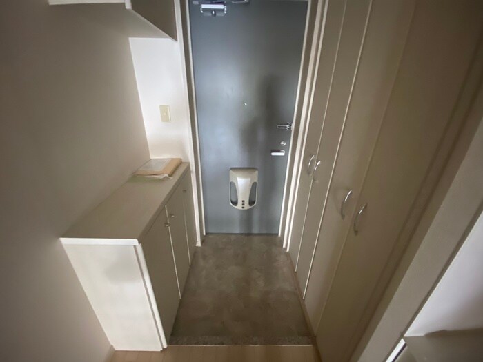 物件内観写真15　(玄関)