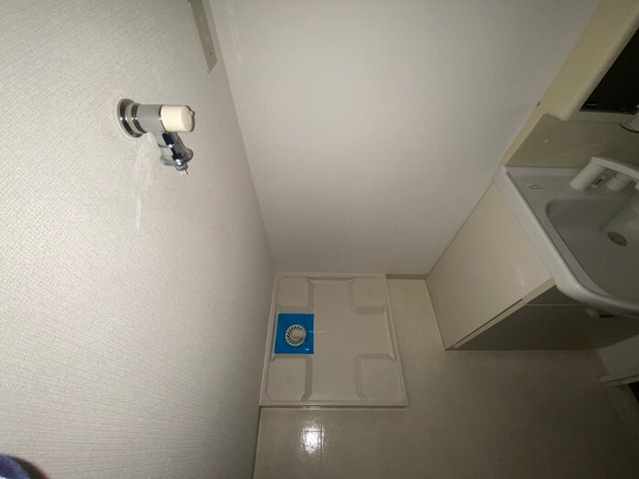 物件内観写真16　(洗濯機置場)