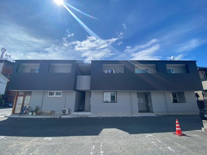 物件外観写真1　(外観写真)