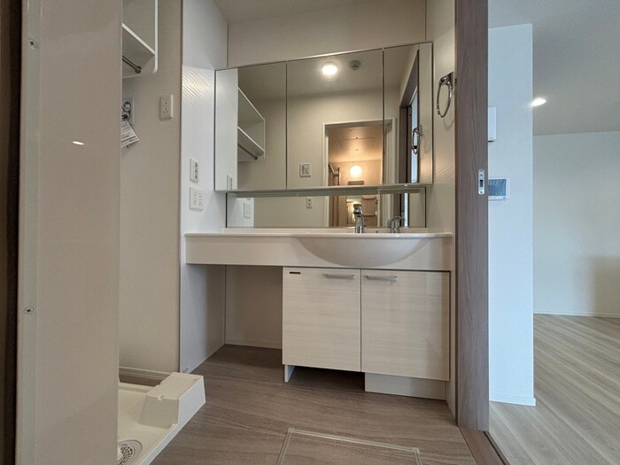 物件内観写真11　(洗面)