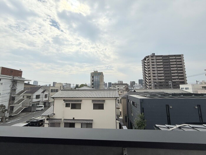 物件内観写真16　(室内からの展望)