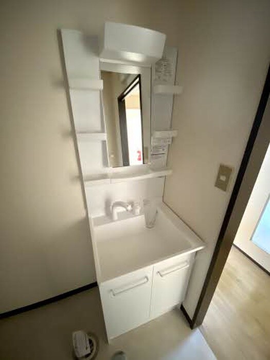 物件内観写真7　(洗面)