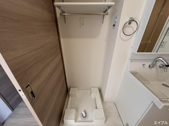 物件内観写真15　(洗濯機置場)