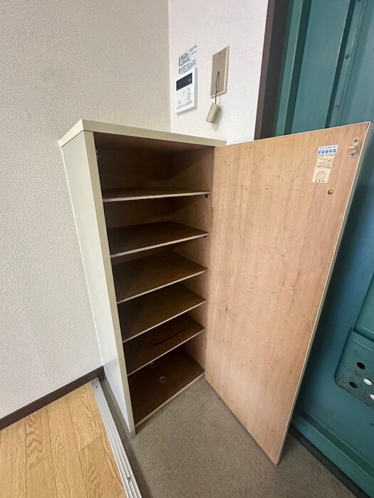 物件内観写真11　(靴箱)