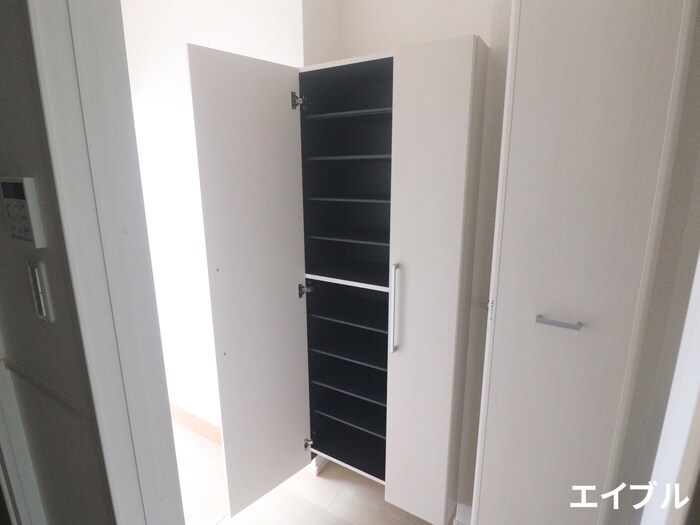 物件内観写真16　(靴箱)