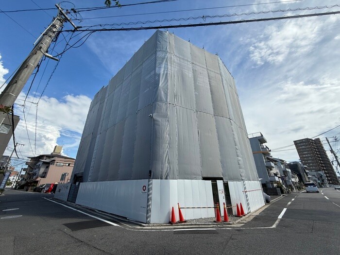 物件外観写真2　(建築中)