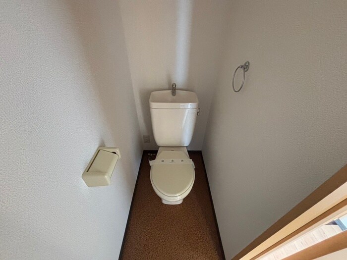 物件内観写真10　(トイレ)