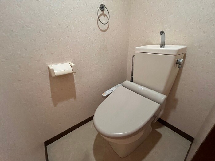 物件内観写真11　(トイレ)