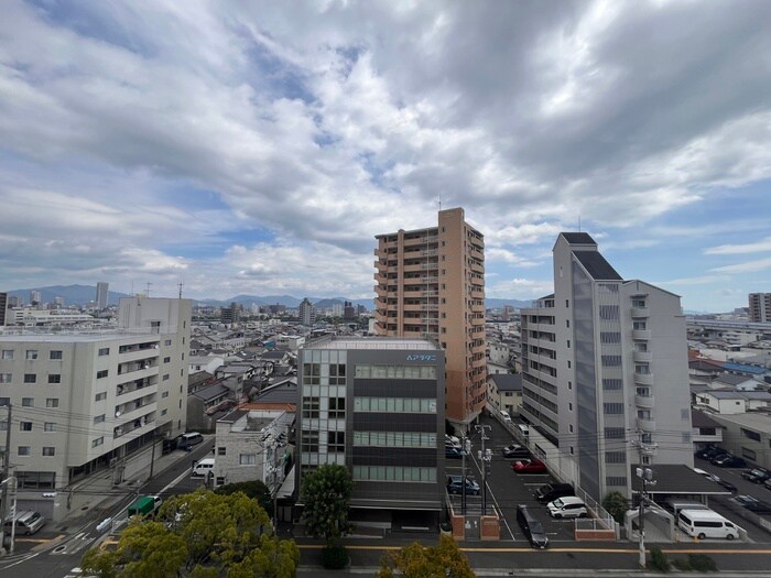 物件内観写真13　(室内からの展望)