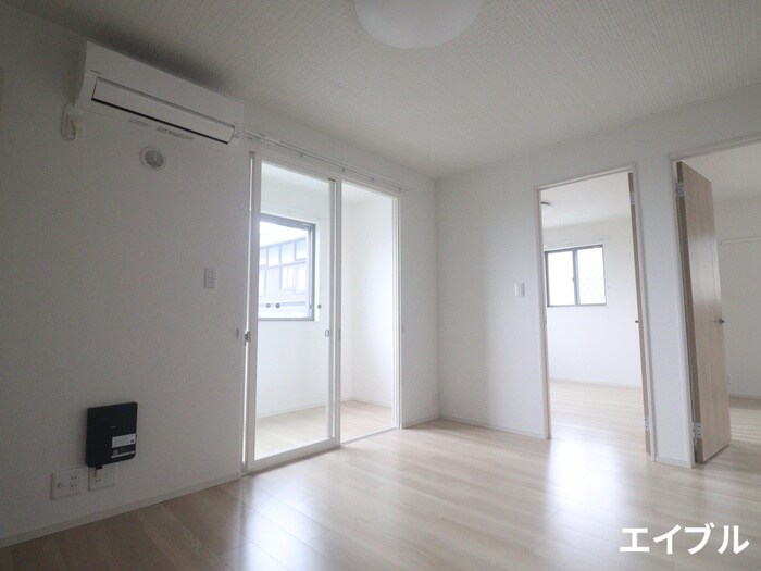 物件内観写真13　(居室)