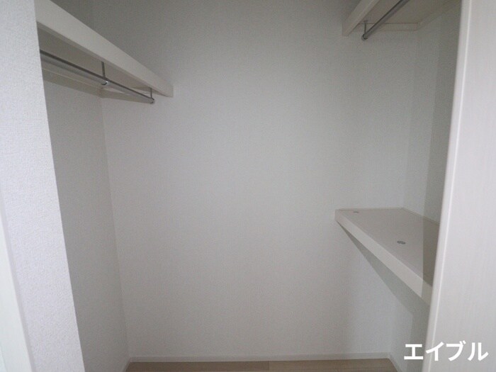 物件内観写真14　(収納)