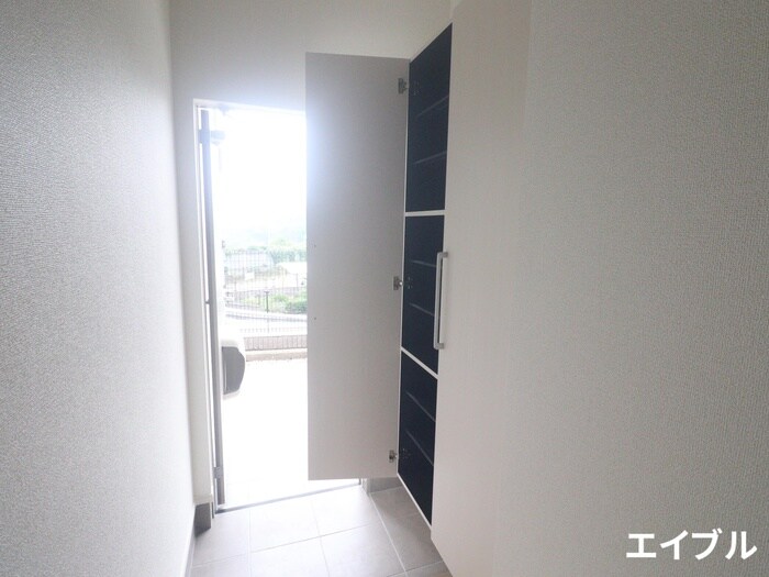 物件内観写真16　(靴箱)