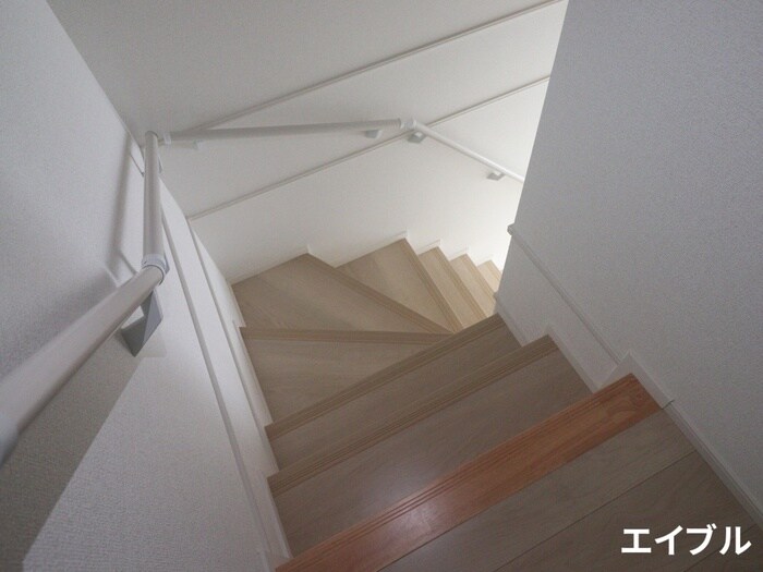 物件内観写真17　(廊下)