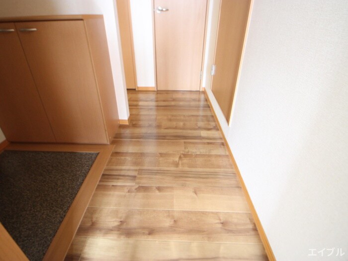 物件内観写真20　(廊下)