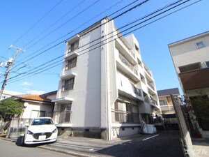 有岡ビル外観写真