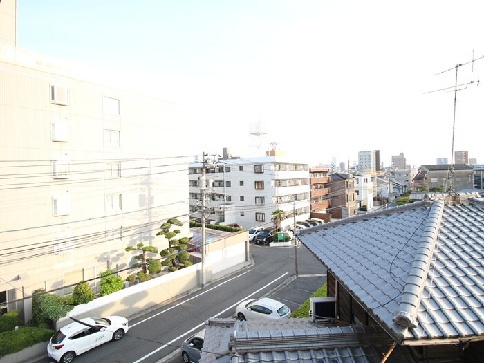 物件内観写真14　(室内からの展望)