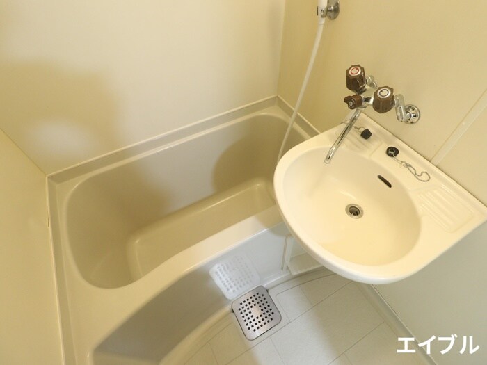 物件内観写真9　(バス／シャワールーム等)