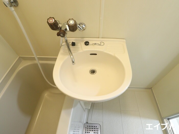 物件内観写真10　(洗面)