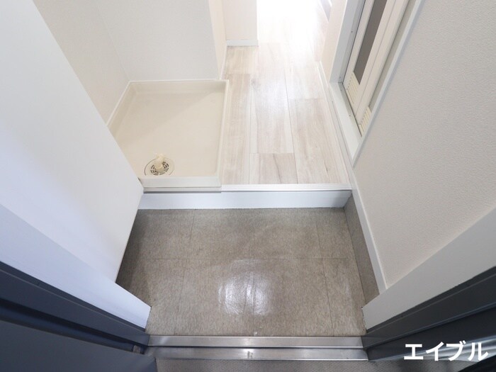 物件内観写真15　(玄関)