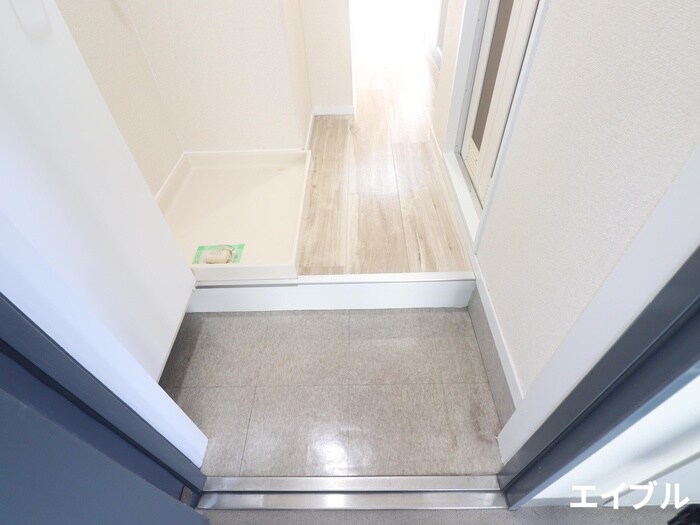 物件内観写真15　(玄関)