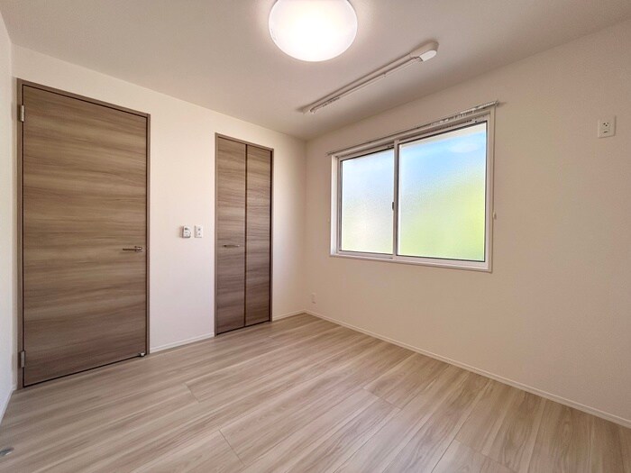 物件内観写真8　(居室)