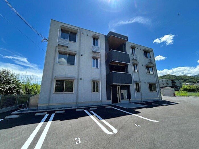 物件外観写真6　(外観写真)