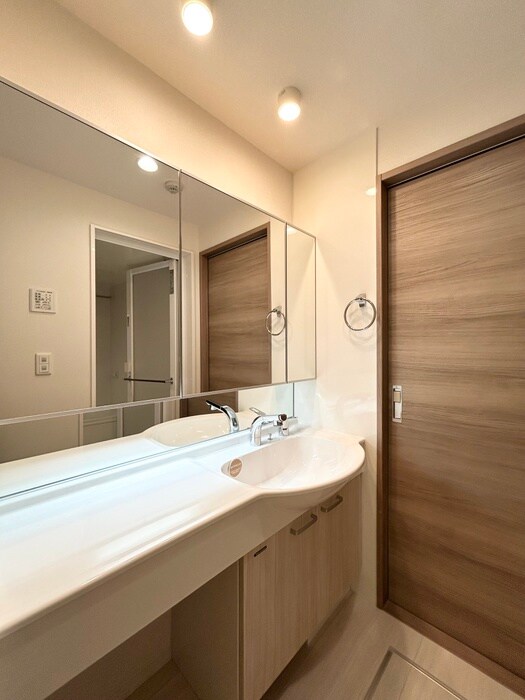 物件内観写真11　(洗面)